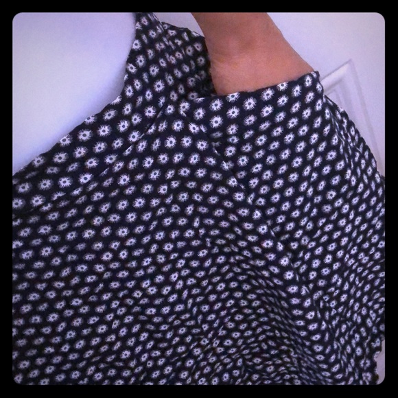 Old navy skirt - Picture 2 of 5